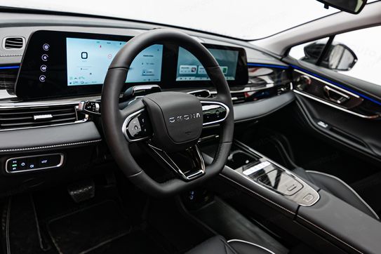 Omoda 5 1.5 T-GDI Hybrid Premium DHT