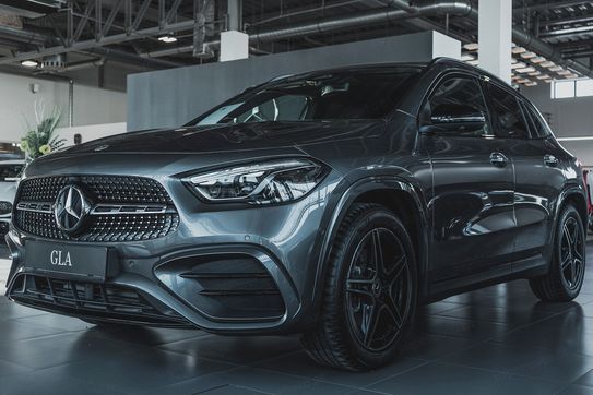 Mercedes GLA 220 4-Matic AMG Line