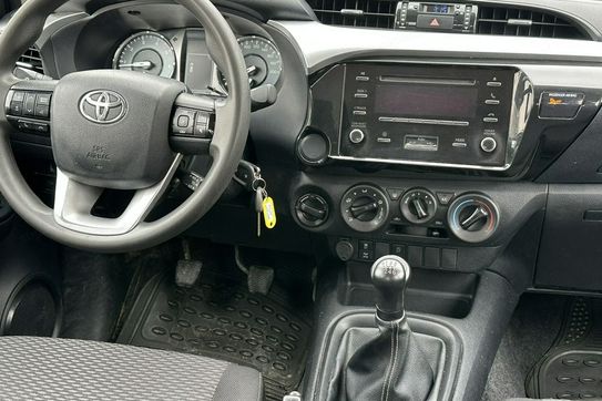 Toyota HiLux Double Cab DLX 4x4