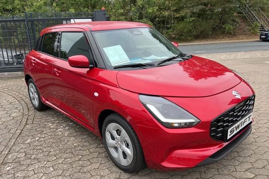 Suzuki Swift Premium Plus 1.2 Dualjet SHVS