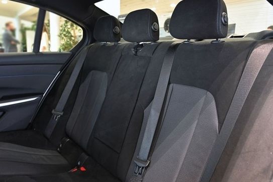 BMW Seria 3 320d xDrive M Sport