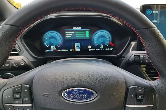 Ford Focus EcoBoost ST-Line X