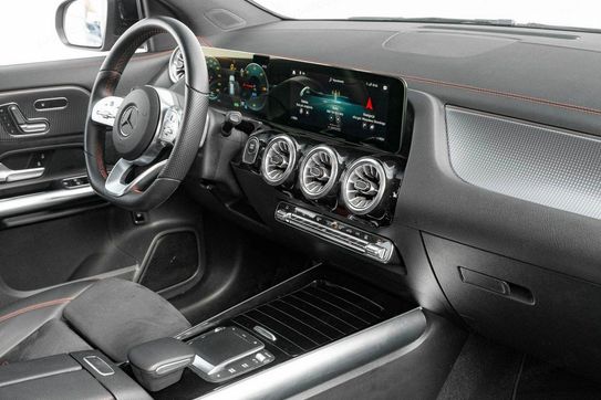 Mercedes EQA 250+ 70.5kWh AMG Line