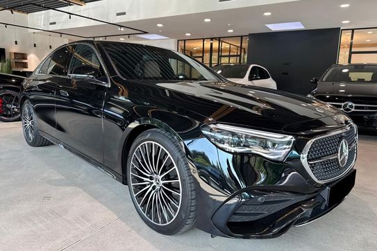 Mercedes Klasa E 300 e  4-Matic AMG