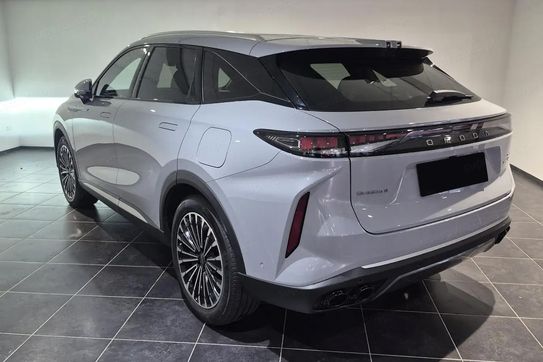 Omoda 9 1.5 Super Hybrid Exclusive AWD