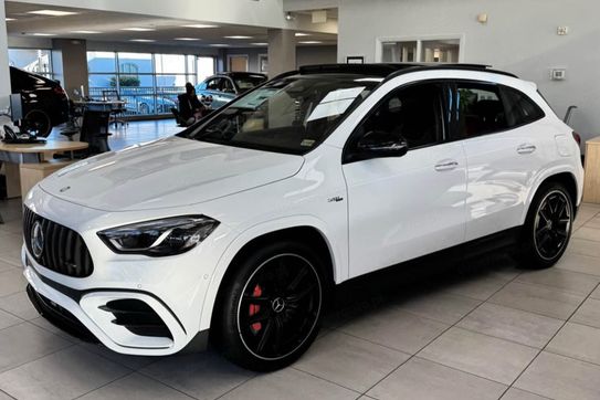 Mercedes GLA AMG 35  4-Matic