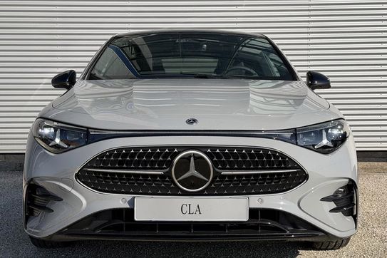 Mercedes CLA 200 AMG Line
