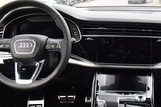 Audi Q8 TFSI e quattro