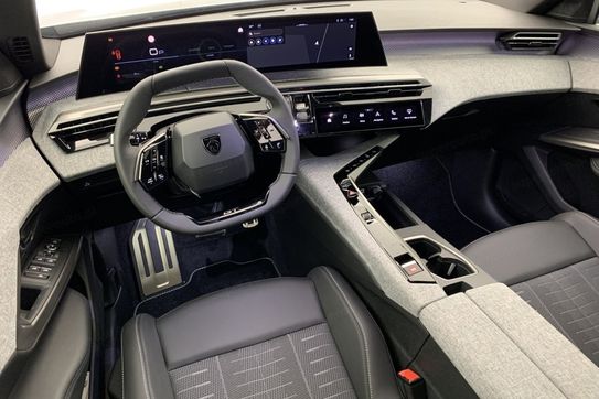 Peugeot 3008 GT 1.2 mHEV e-DCS6