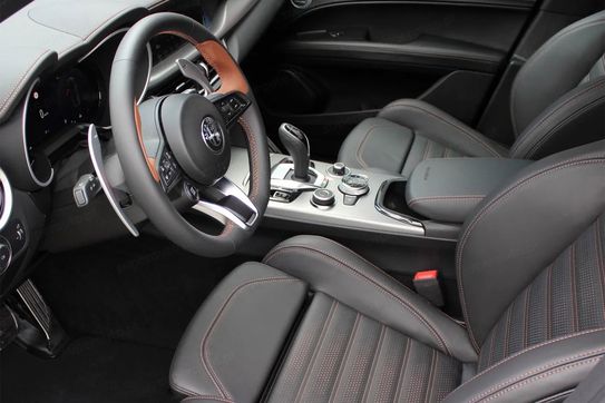 Alfa Romeo Stelvio Turbo Intensa Q4