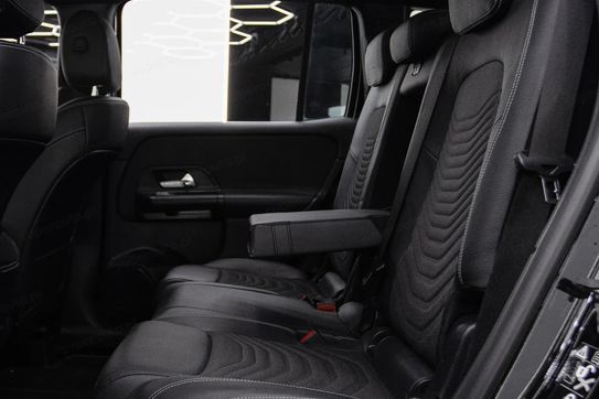 Mercedes GLB 200