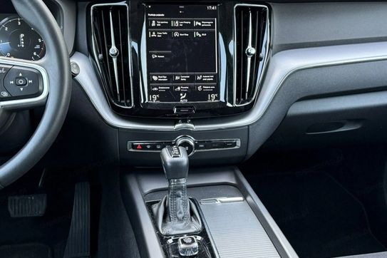 Volvo XC60 D4 Momentum Pro aut