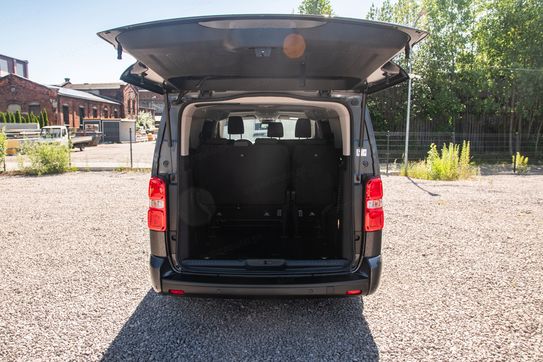 Opel Zafira Life Extra Long L2H1 Business AT8