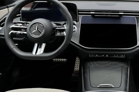 Mercedes Klasa E 220 d 4-Matic AMG