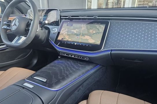 Mercedes Klasa E 220 d 4-Matic AMG