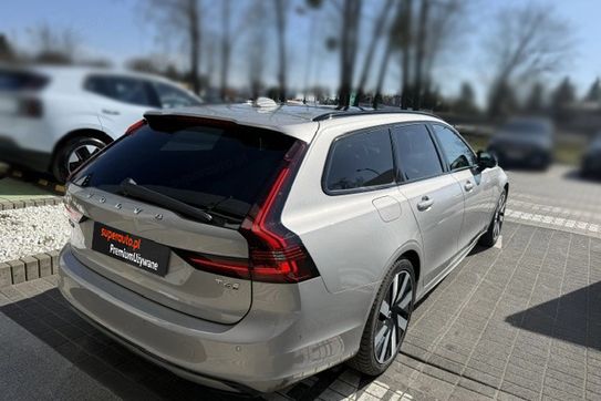 Volvo V90 T6 AWD Plug-In Hybrid Ultra Dark aut