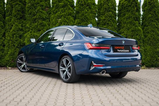 BMW Seria 3 320d xDrive Luxury Line