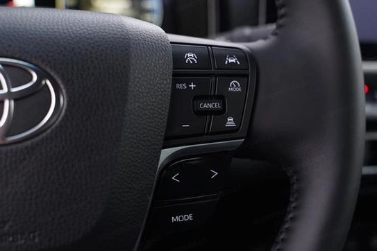 Toyota Camry Prestige 2.5 Hybrid Dynamic Force