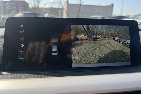 BMW Seria 3 330e iPerformance Advantage