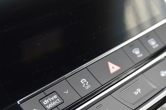Audi Q7 SQ7 TFSI quattro
