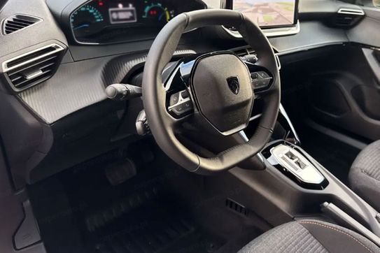 Peugeot 2008 Business e-DCS6 1.2 PureTech mHEV