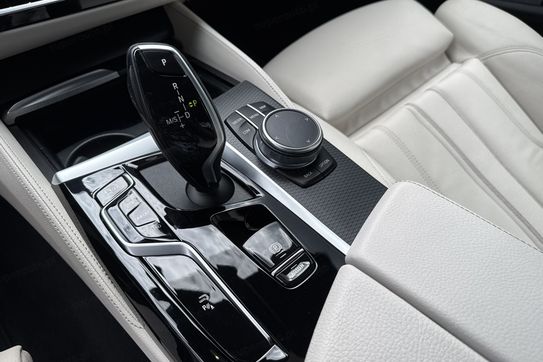 BMW Seria 5 520d xDrive M Sport