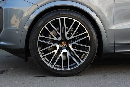 Porsche Cayenne Coupe E-Hybrid Black Edition