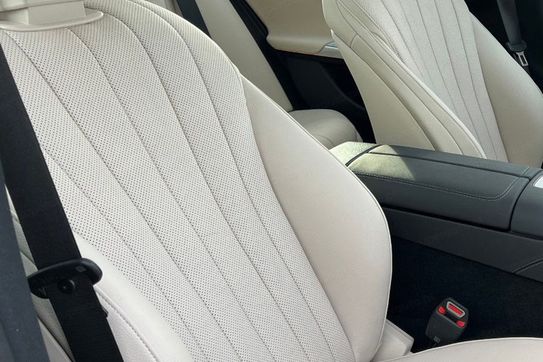 Mercedes Klasa E 200 4-Matic AMG