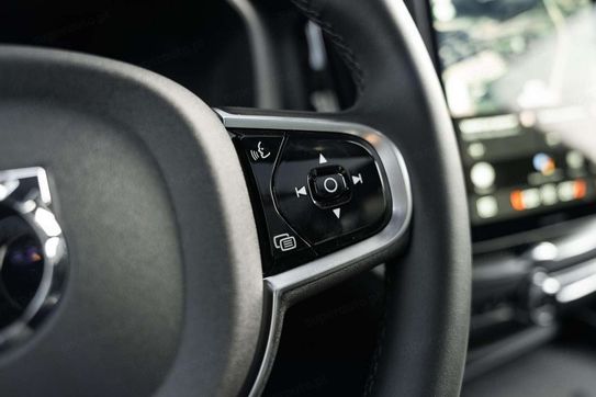 Volvo XC60 T6 Plug-In Hybrid AWD Ultra Black Edition