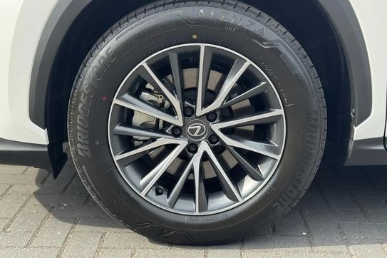 Lexus NX 350h Elegance 2.5 Hybrid