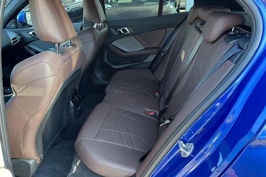 BMW Seria 1 120 mHEV aut