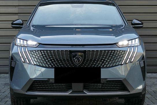 Peugeot 5008 GT 1.2 mHEV e-DCS6