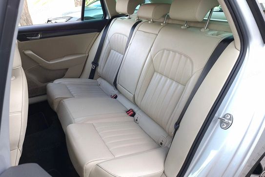 Skoda Superb 2.0 TDI SCR Style DSG