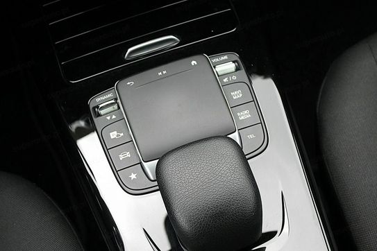 Mercedes CLA 180 d 8G-DCT