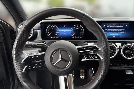 Mercedes Klasa A 220 4-Matic AMG Line 8G-DCT