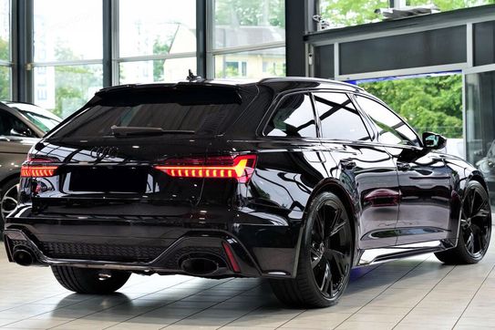 Audi A6 RS6 TFSI quattro Performance Avant