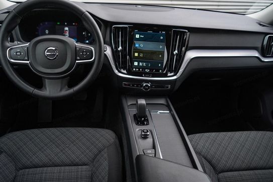 Volvo V60 B4  Core