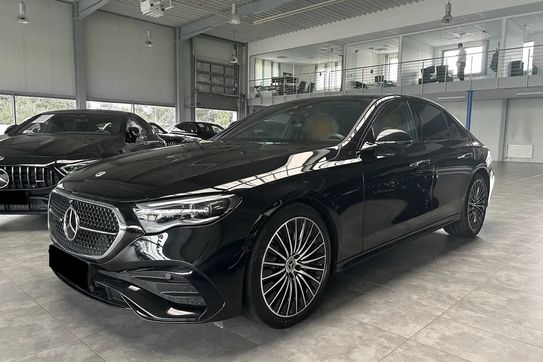 Mercedes Klasa E 200 4-Matic AMG