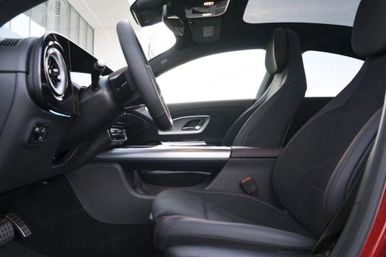 Mercedes CLA 350 4-Matic AMG Line