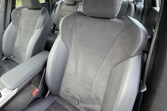 BMW iX1 eDrive20 M Sport