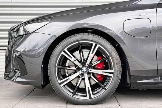 BMW Seria 5 530e xDrive M Sport