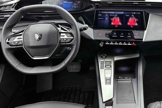 Peugeot 308 Allure S&S e-DCS6 1.2 mHEV