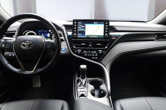 Toyota Camry 2.5 Hybrid Prestige