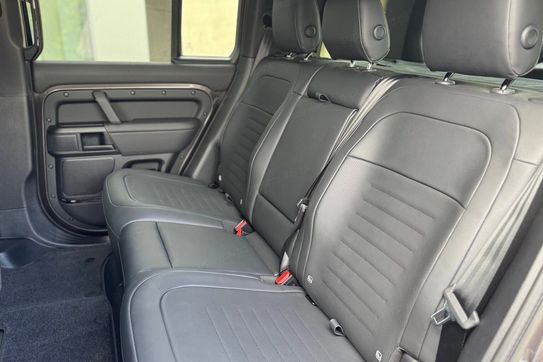 Land Rover Defender 110 4.4 P635 V8 mHEV Octa
