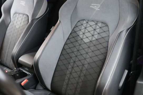 Volkswagen Golf EVO R-Line