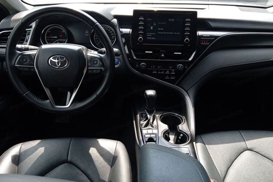 Toyota Camry 2.5 Hybrid Comfort CVT