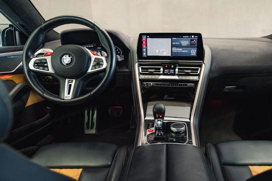 BMW Seria 8 M8 Competition