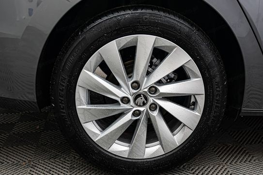 Skoda Octavia Drive Selection 1.5 TSI mHEV DSG