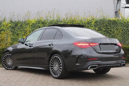 Mercedes Klasa C 220 d  4-Matic AMG