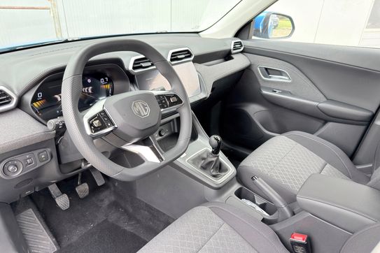 MG ZS 1.5  Standard MT